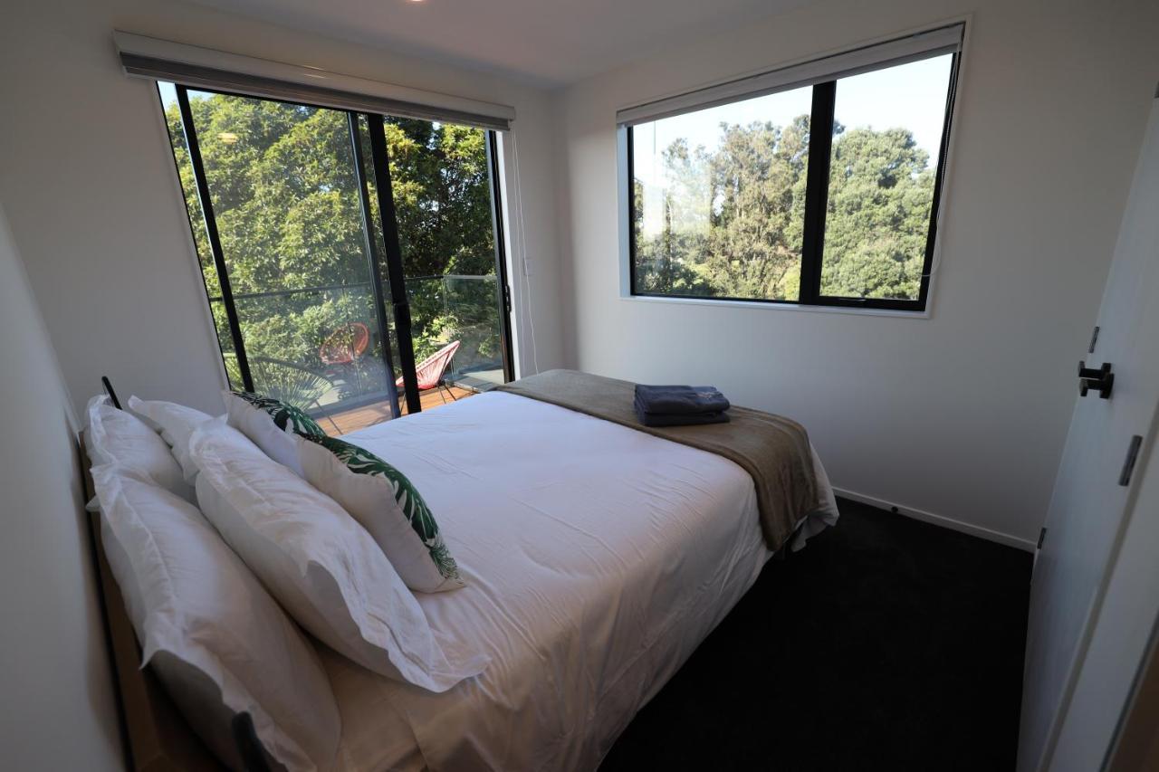 Luxury Brand New Designer Living Apartment Auckland Exterior photo
